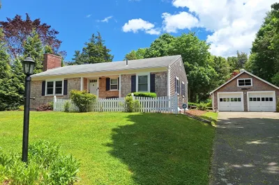 7 Chipman Rd 1