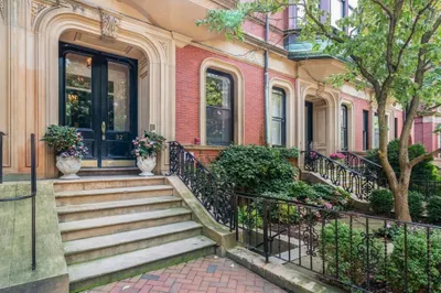 32 Commonwealth Ave #1