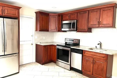 22 Mechanic St #1