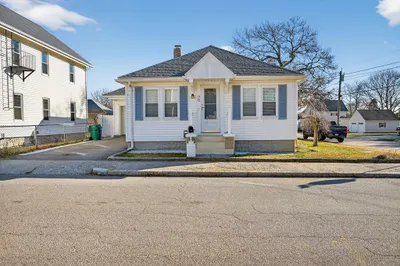 90 Linden St
