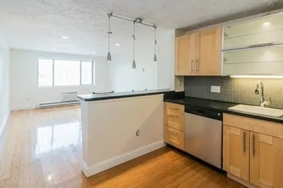 79 Florida St #9