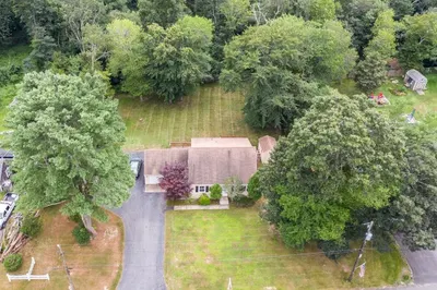 25 Rayfield Rd 1