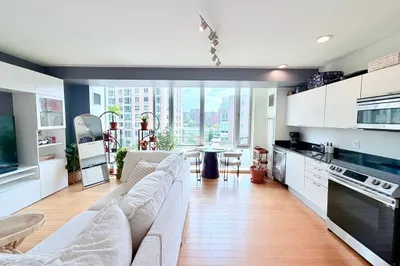 2 Earhart St #524 1