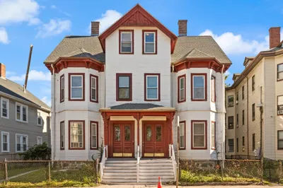 32-34 Linden St 1