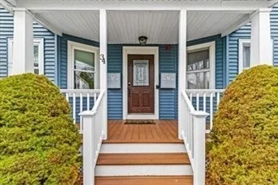 34 Austin St #1L