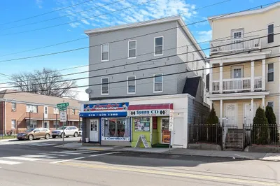 256-258a S Union St 1