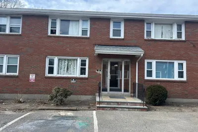 51 Laighton St #4