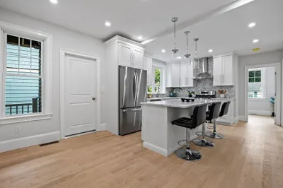 31 Rodman St #2