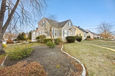 58 Randall Ave 1
