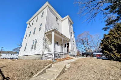 395 Cambridge St 1