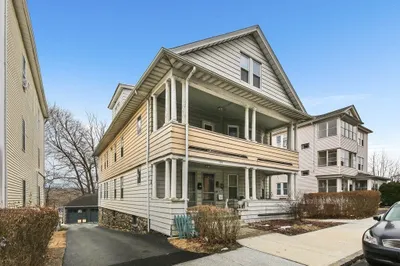 117 Illinois St 1