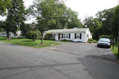 69 Hogg Memorial Dr