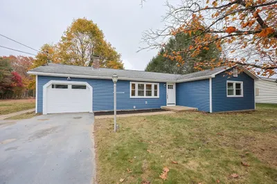 8 Ridge Dr 1