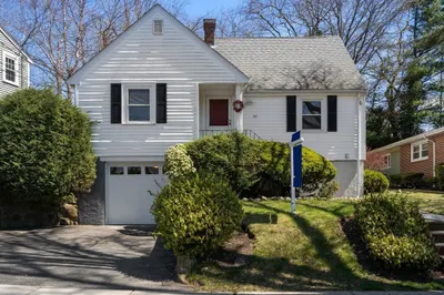 61 Oakley Rd