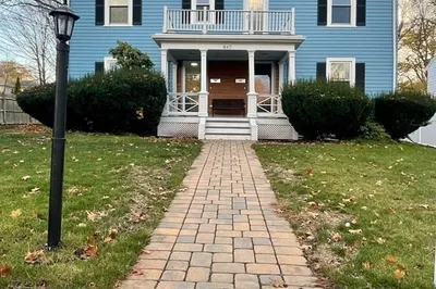 847 Metropolitan Ave #2