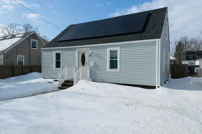 42 Marquette St