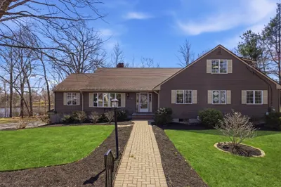 28 Lancelot Ct 1