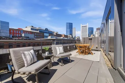 346-354 Congress St #607 1