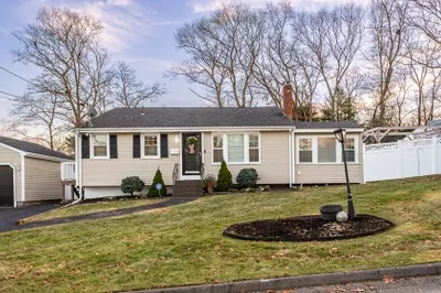 96 Maplewood Cir 1