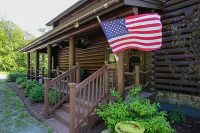 214 Mohawk Trail