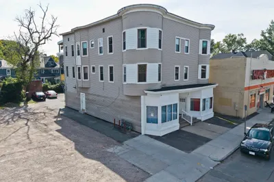 298-302 Belmont Ave 1