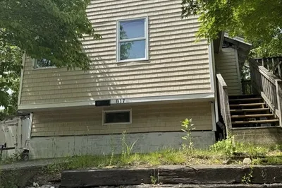 817 Middle Street