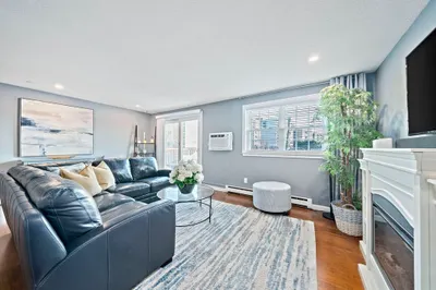 300 River St #12 1