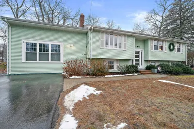26 Sun Valley Dr 1