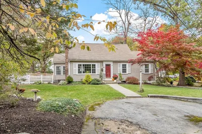 2 Cedarwood Road