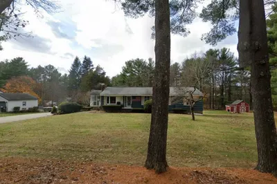 153 New Boston Road 1