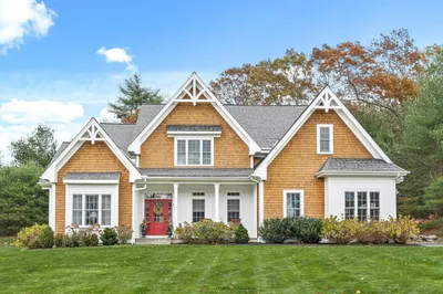 4 Dancer Farm Dr 1