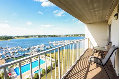 200 Cove Way #1002 1
