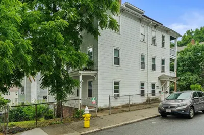 20 Rodney St