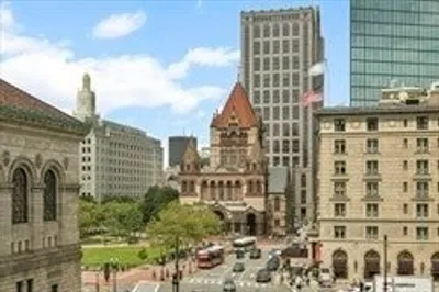 1 Huntington Ave #405