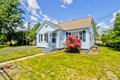 30 Cady St