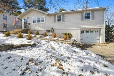 44 Arapahoe Rd