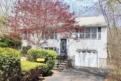 60 Crescent Street 1