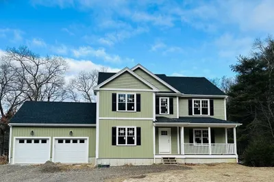 140 Willis Pond Rd 1
