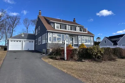 33 Crescent Ave 1