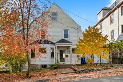 2 Laurel St 1