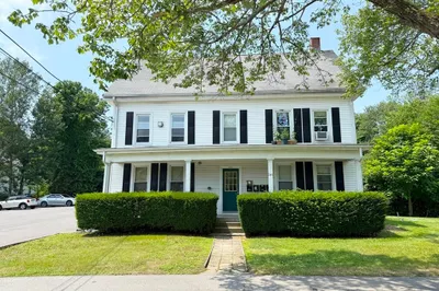 261 Plymouth St 1