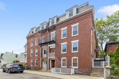 21 Parker St 1
