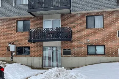 176 Maple Ave #1-33 1
