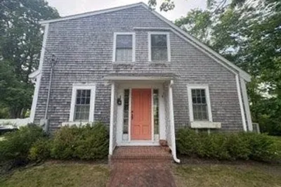96 Summer St 1