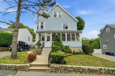 25 Cumner Ave 1
