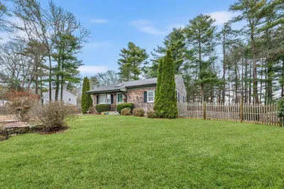 9 Frank Cutler Dr 1
