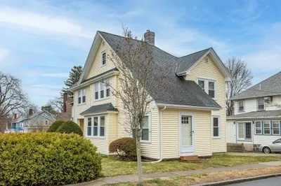 946 Main Street 1