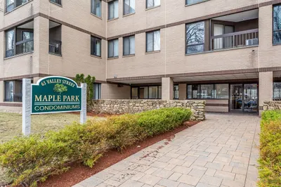 59 Valley St #2J