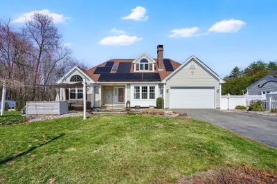 1542 S Branch Pkwy 1