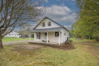 146 Leyden Road